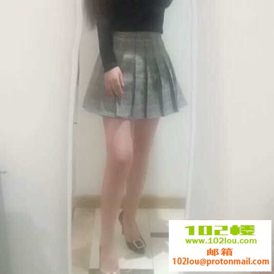 215514eqaurqrnz9r44prm.jpg