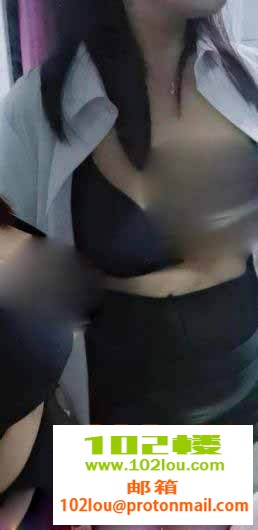 025521kr2mvppvohsuu12d.jpg