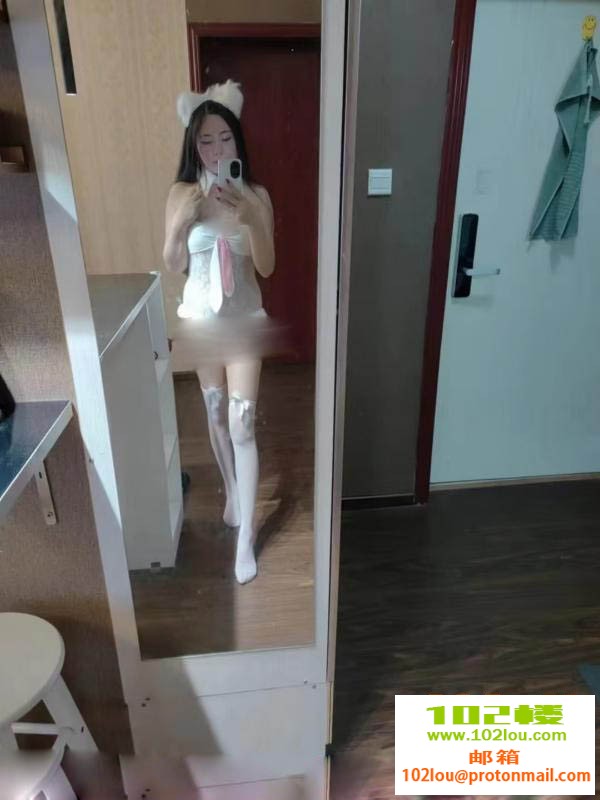 220431lb6c0f8gnfc07l70.jpg